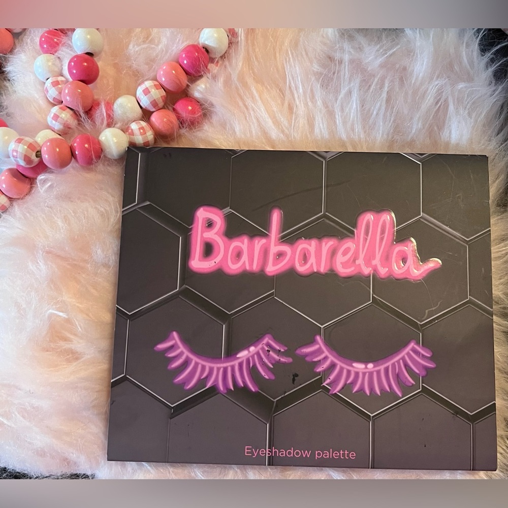 BEEBEAUTY LONDON | Barbarella Eyeshadow Palette | NWT